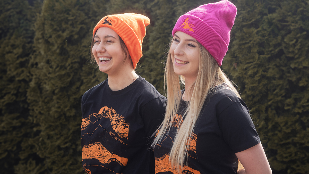 FUNDACJA SZERPOWIE NADZIEI Czapka beanie - pomarańczowa
